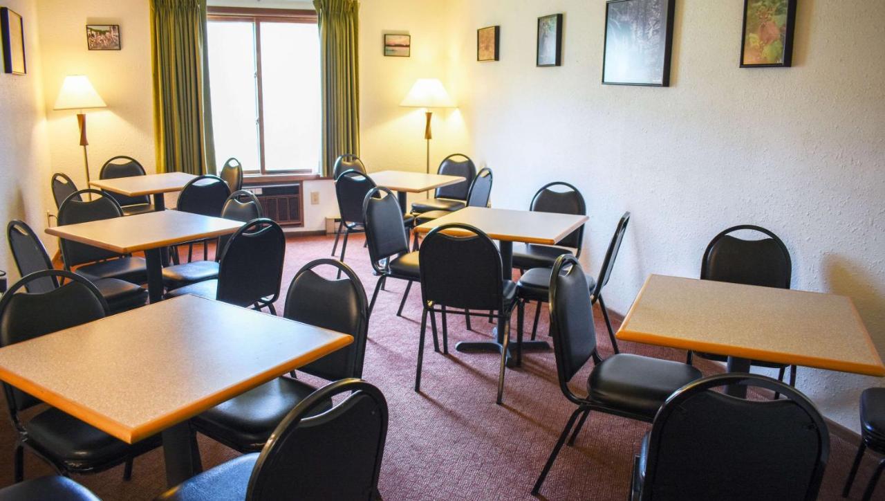 Ishpeming Magnuson Hotel Country Inn מראה חיצוני תמונה
