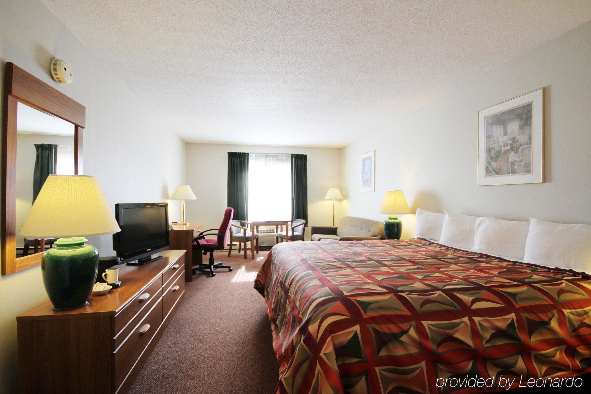 Ishpeming Magnuson Hotel Country Inn חדר תמונה